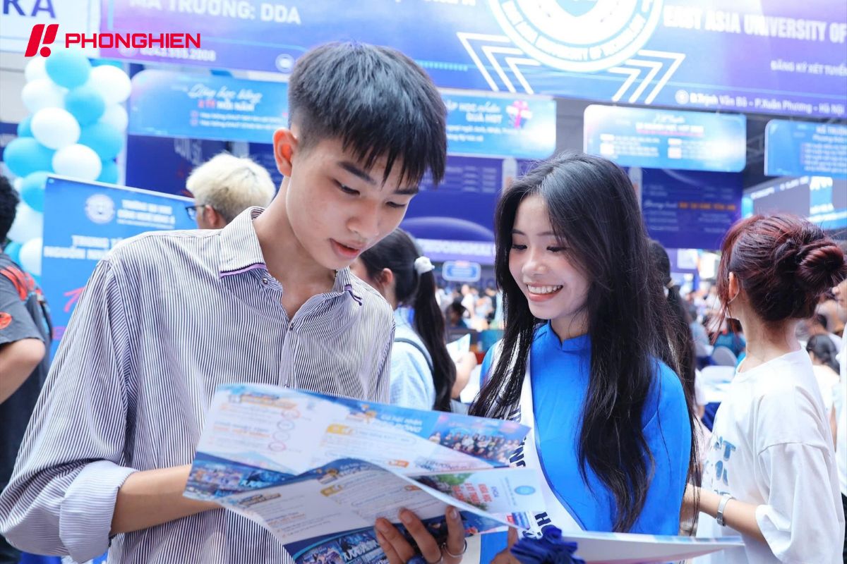 tờ rơi tuyển sinh